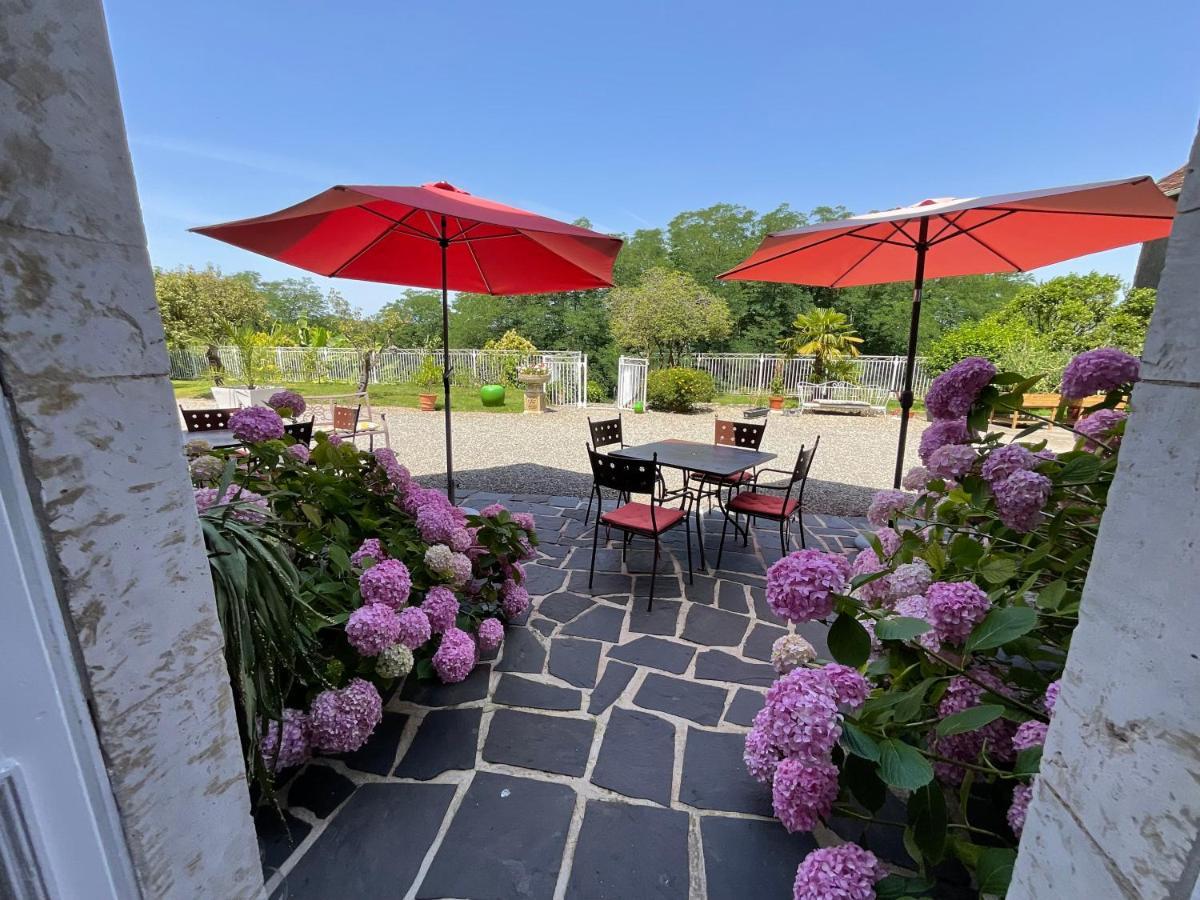 Domaine De La Carrere Hotell Arthez-de-Bearn Eksteriør bilde