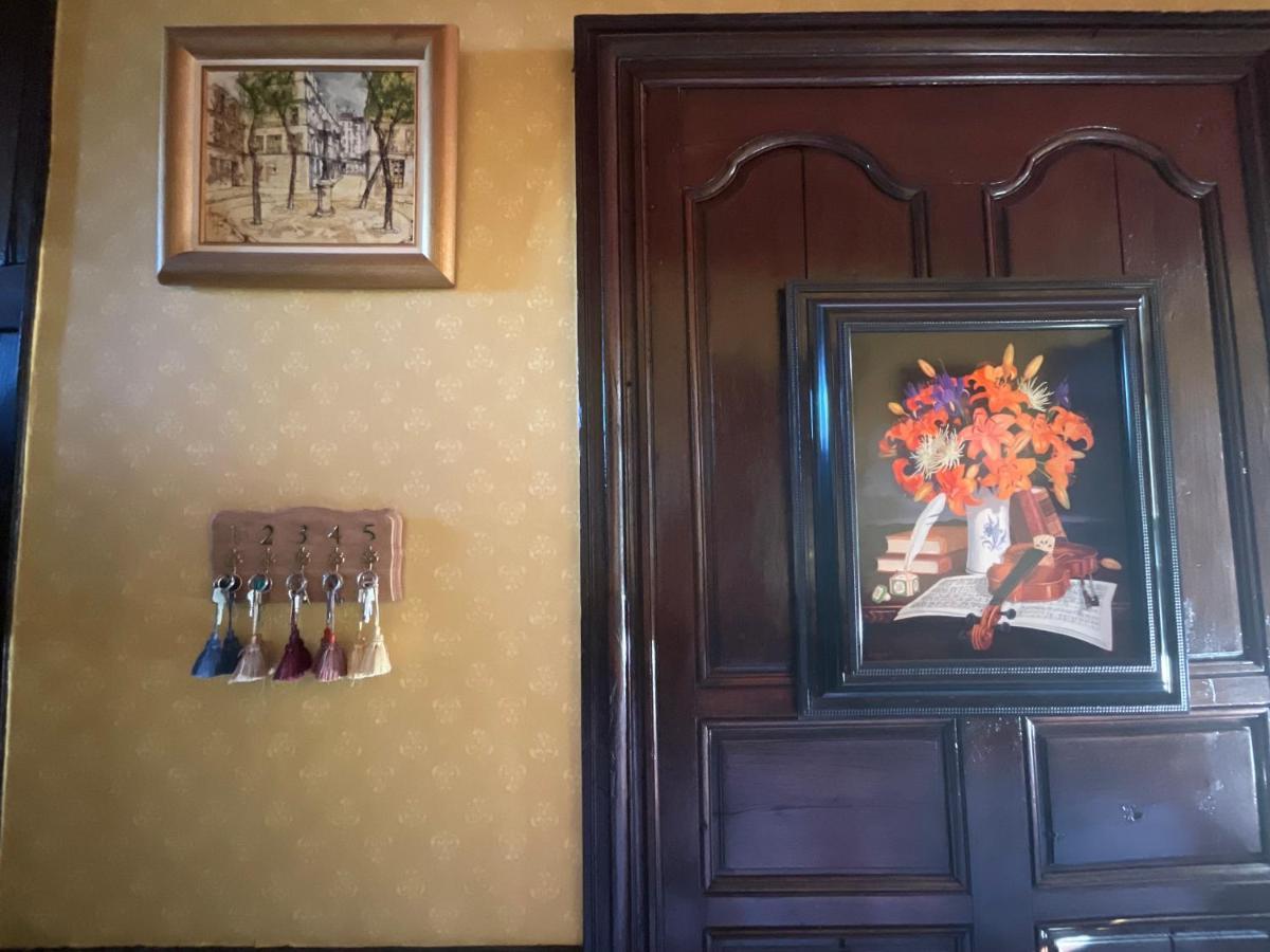 Domaine De La Carrere Hotell Arthez-de-Bearn Eksteriør bilde